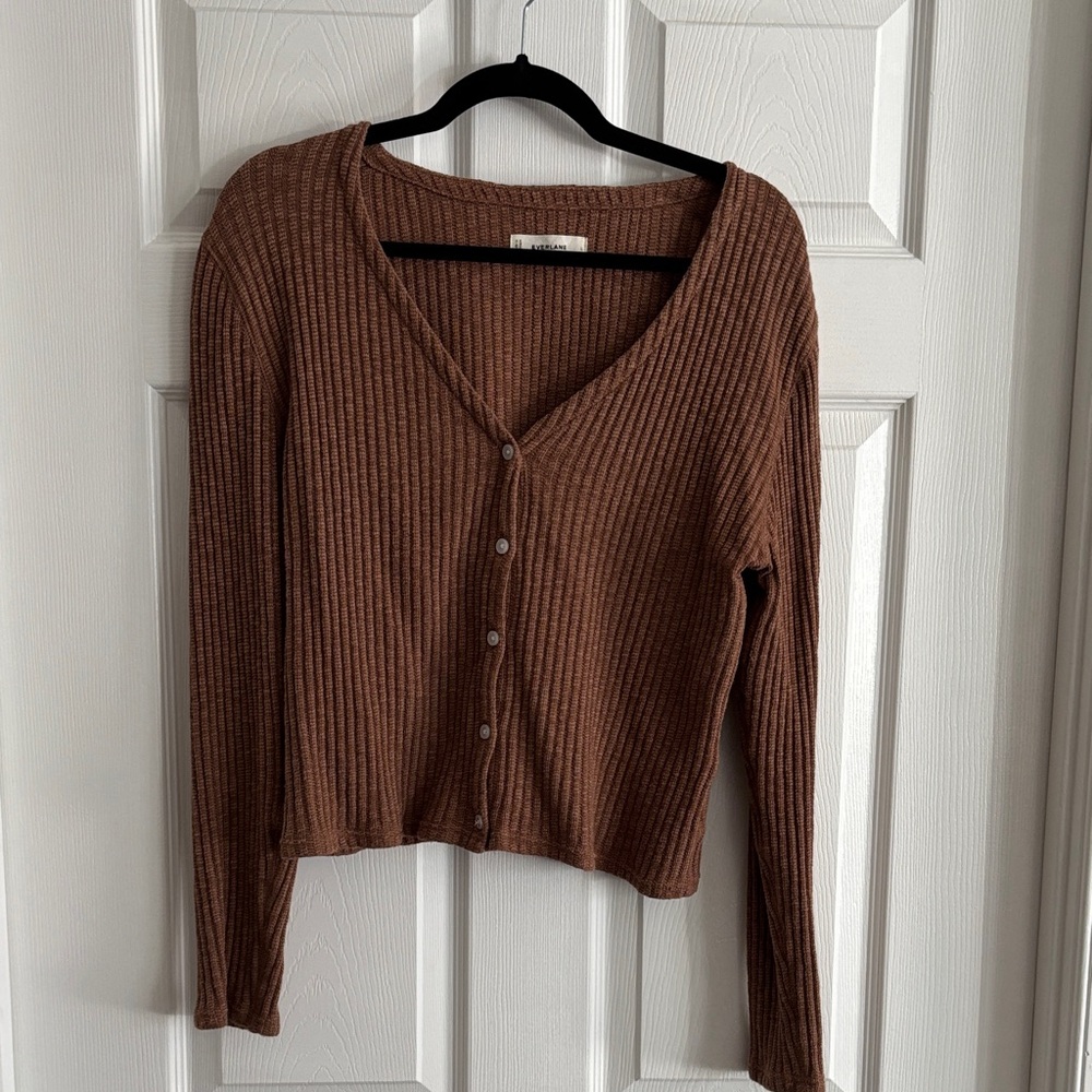 Everlane Ribbed V-Neck Button-Front Cardigan in Brown